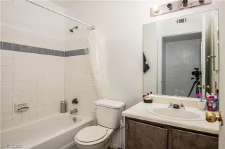 Photo #6: 2324110 Listing 