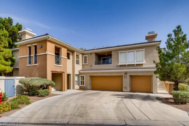 MLS: 2324121 Condo For Sale