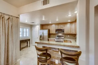 Photo #3: 2324121 Listing 