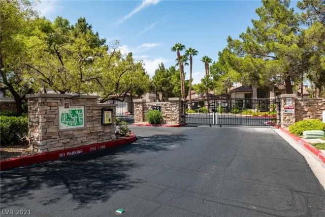 MLS: 2324204 Condo For Sale