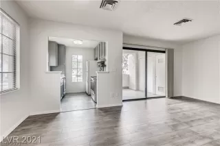 Photo #1: 2324211 Listing 