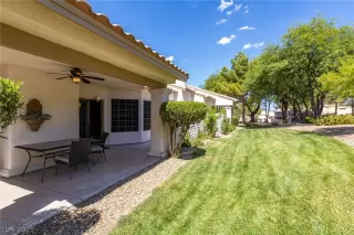 Photo #2: 2324237 Listing