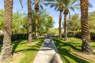 Photo #6: 2324237 Listing