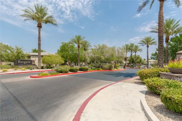 MLS: 2324250 Condo For Sale