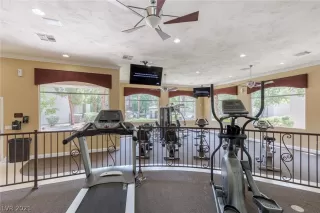 Photo #6: 2324250 Listing