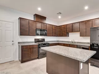 Photo #6: 2324306 Listing 