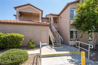 Photo #1: 2324385 Listing