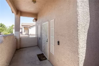 Photo #2: 2324385 Listing