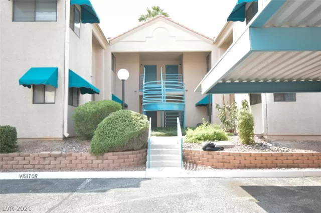 MLS: 2324438 Condo For Sale