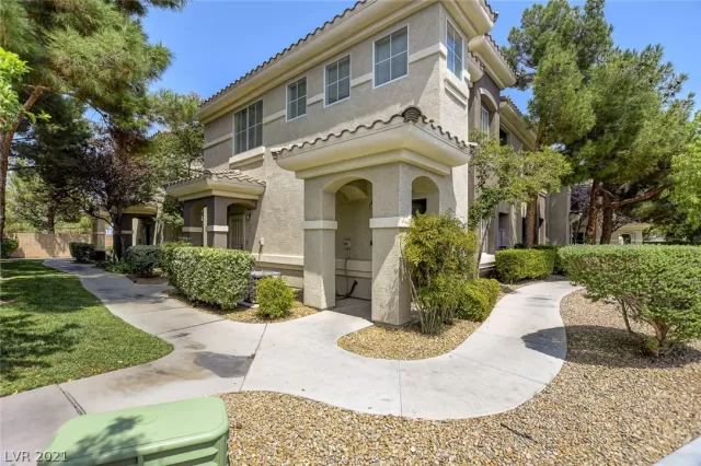 MLS: 2324440 Condo For Sale