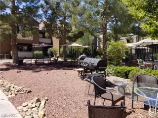 Photo #1: 2324458 Listing 