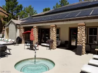 Photo #5: 2324458 Listing 