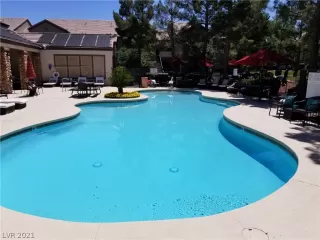 Photo #6: 2324458 Listing 