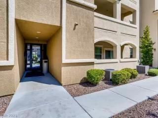 Photo #2: 2324468 Listing 