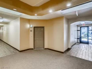 Photo #3: 2324468 Listing 