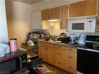 Photo #2: 2324471 Listing