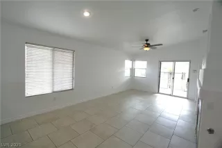 Photo #5: 2324483 Listing 