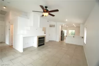 Photo #6: 2324483 Listing 