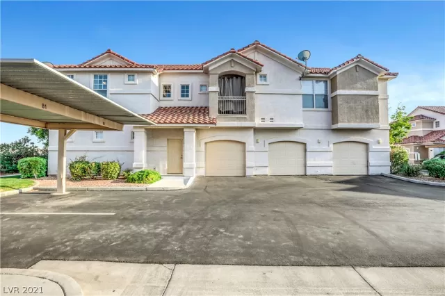 MLS: 2324498 Condo For Sale