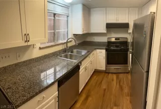 Photo #2: 2324549 Listing