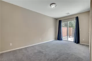 Photo #3: 2324567 Listing