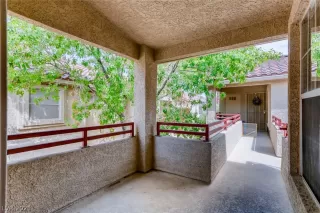 Photo #3: 2324631 Listing