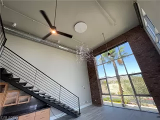 Photo #1: 2324634 Listing 