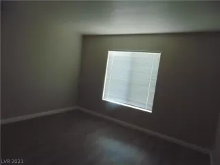 Photo #6: 2324652 Listing 