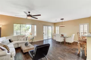 Photo #5: 2324678 Listing 