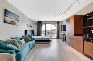 Photo #1: 2324704 Listing 