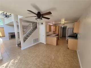 Photo #4: 2324730 Listing 