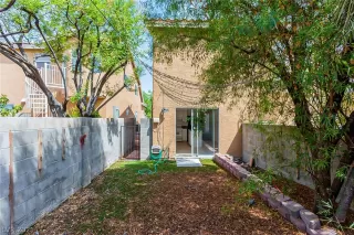 Photo #6: 2324751 Listing 