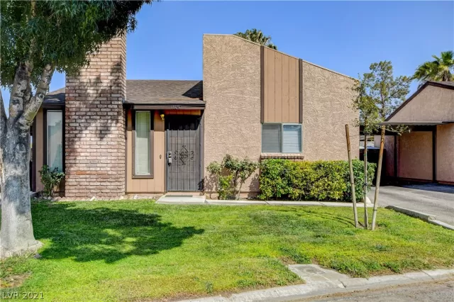 MLS: 2324761 Condo For Sale