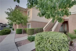 Photo #1: 2324807 Listing