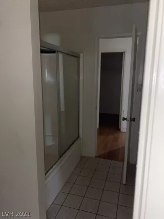 Photo #3: 2324840 Listing 