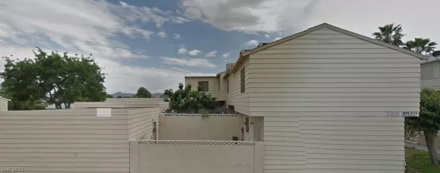 MLS: 2324878 Condo For Sale