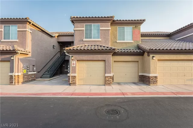 MLS: 2324923 Condo For Sale