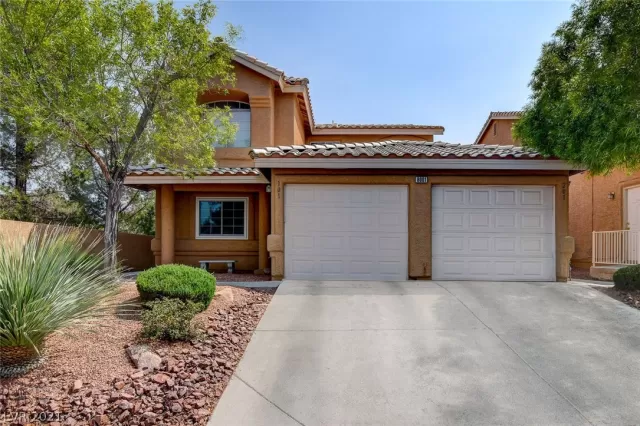 MLS: 2324926 Condo For Sale