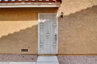 Photo #3: 2324926 Listing 