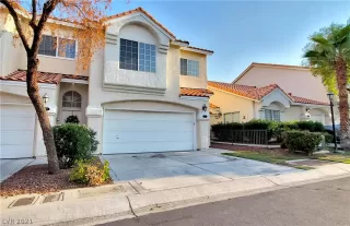 Photo #1: 2325006 Listing