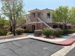 Photo #2: 2325014 Listing