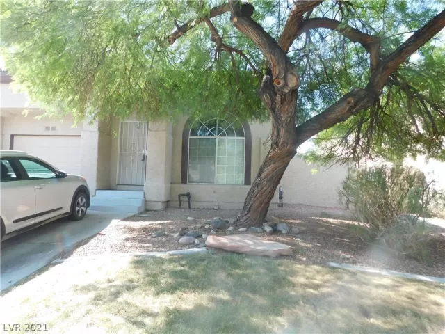 MLS: 2325054 Condo For Sale