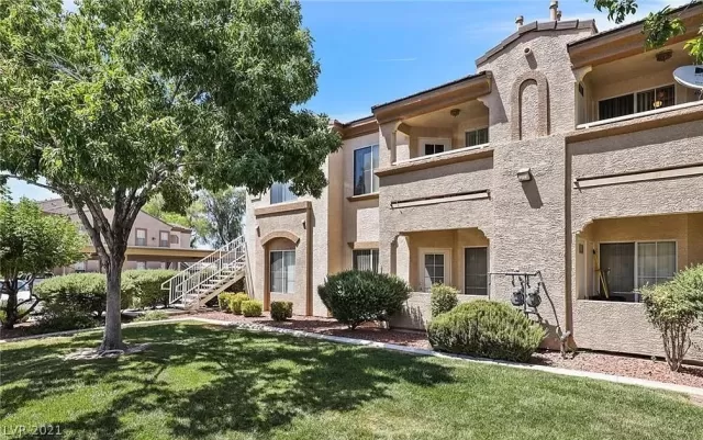 MLS: 2325078 Condo For Sale