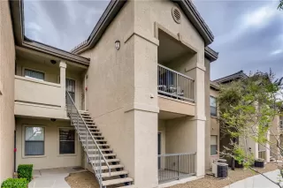 Photo #1: 2325100 Listing