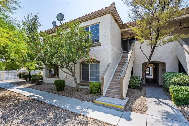 MLS: 2325103 Condo For Sale