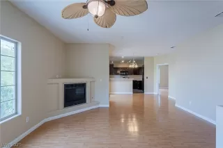 Photo #2: 2325103 Listing