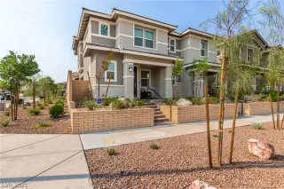 Photo #1: 2325119 Listing 