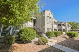 Photo #1: 2325221 Listing