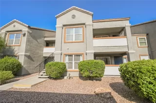 Photo #3: 2325221 Listing