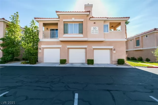 MLS: 2325239 Condo For Sale